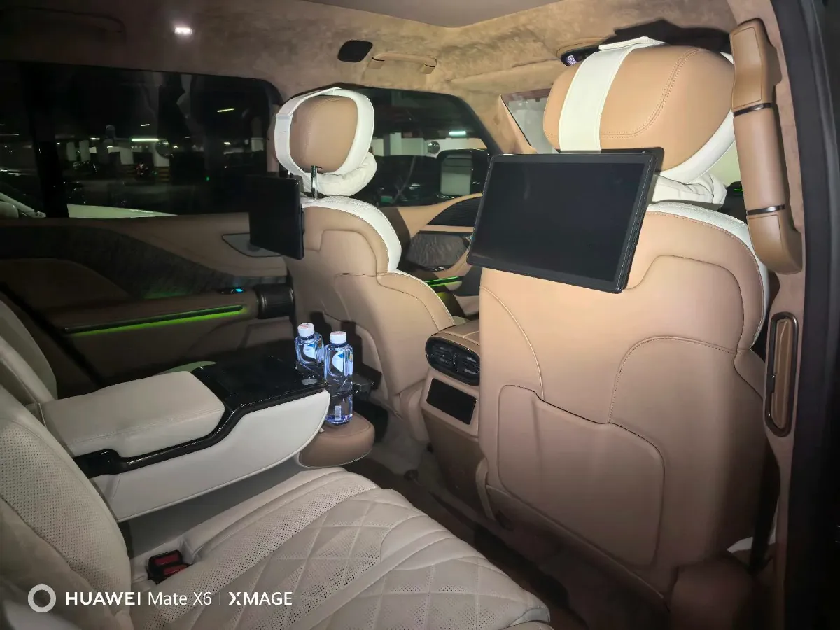 2023 YangWang U8 2.0T 272HP L4 REEV 49.05KWH,autocango,china used car exporter,china ev exporter,chinese used car exporter,chinese used ev exporter