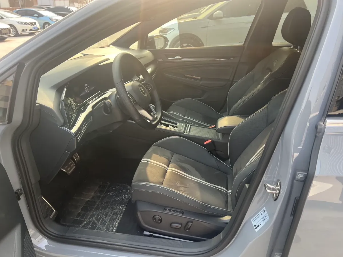 2023 Volkswagen Golf 1.4T 150HP L4 7DCT,autocango,china used car exporter,china ev exporter,chinese used car exporter,chinese used ev exporter