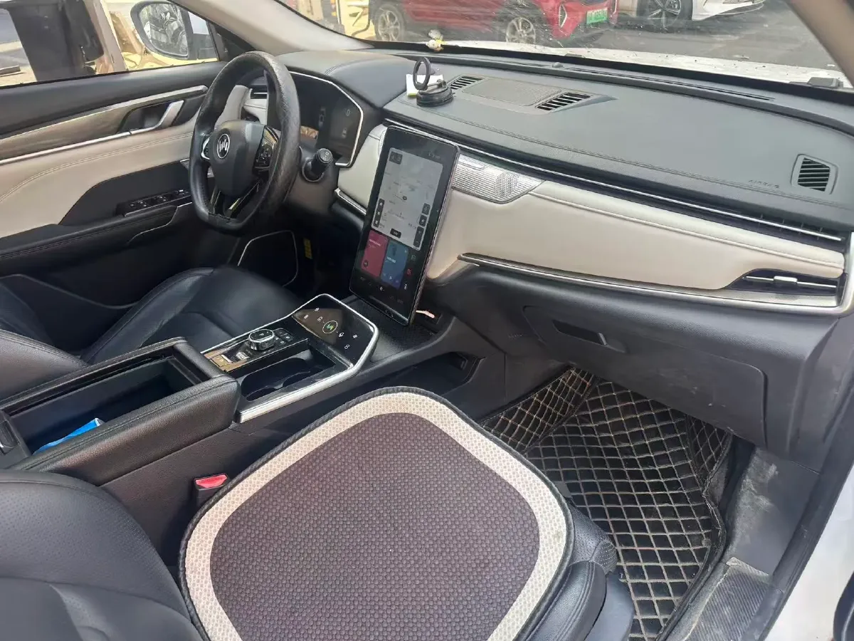 2018 Weltmeister EX5 BEV 52.56KWH,autocango,china used car exporter,china ev exporter,chinese used car exporter,chinese used ev exporter