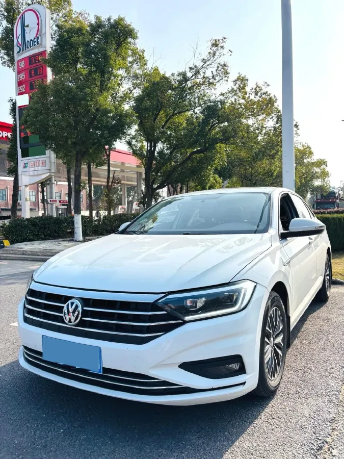 2019 Jeep Renegade 1.3T 173HP L4 7DCT,autocango,china used car exporter,china ev exporter,chinese used car exporter,chinese used ev exporter