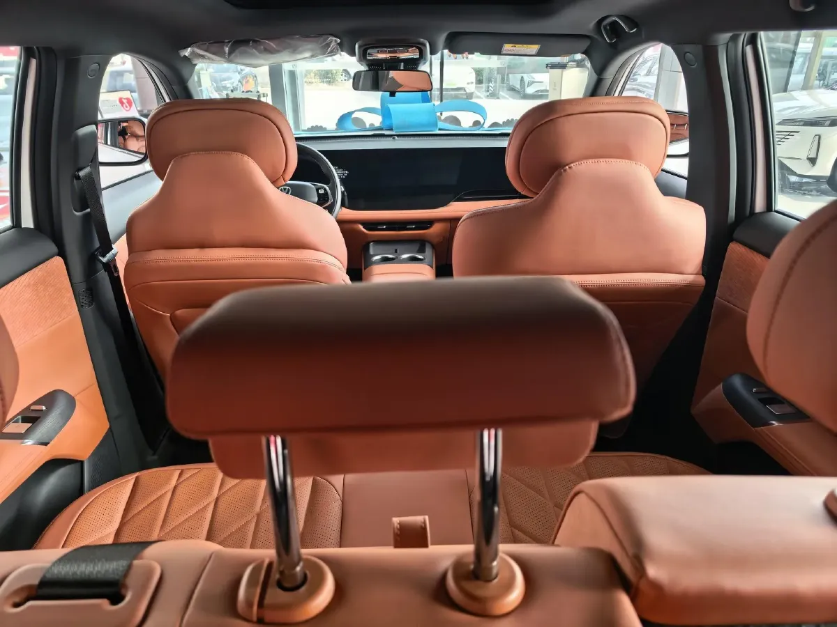 2025 ChangAn CS75 Plus 1.5T 192HP L4 8AT,autocango,china used car exporter,china ev exporter,chinese used car exporter,chinese used ev exporter