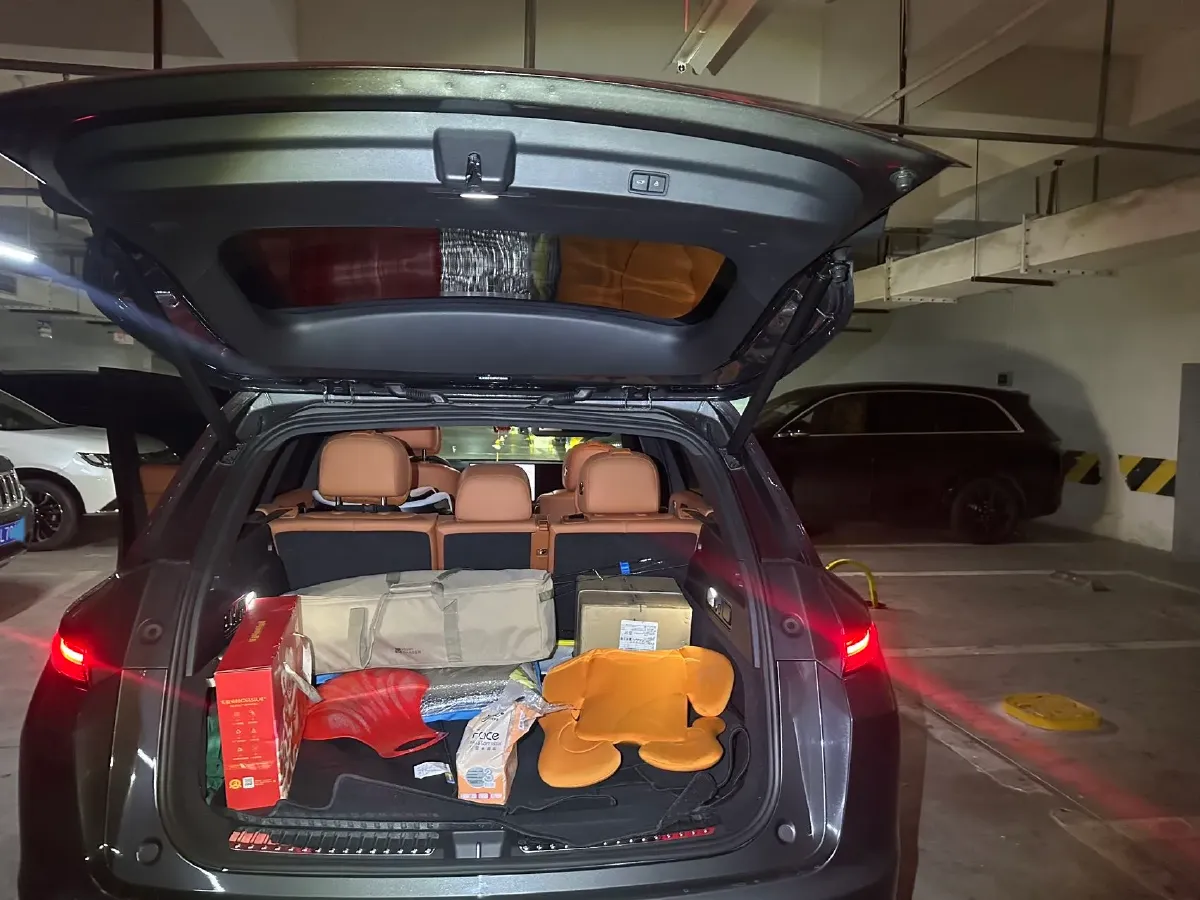 2023 Li L7 Range Extended 154HP REEV 40.9KWH,autocango,china used car exporter,china ev exporter,chinese used car exporter,chinese used ev exporter