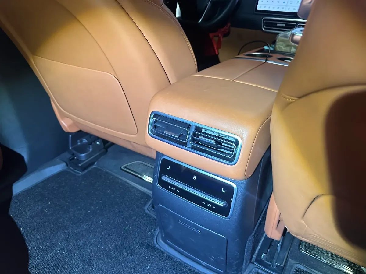 2023 Li L7 Range Extended 154HP REEV 40.9KWH,autocango,china used car exporter,china ev exporter,chinese used car exporter,chinese used ev exporter