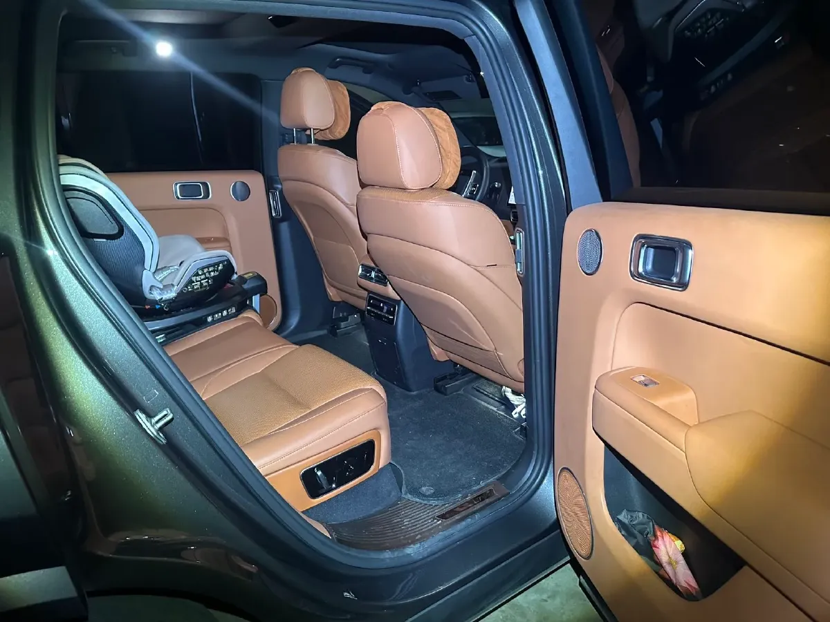 2023 Li L7 Range Extended 154HP REEV 40.9KWH,autocango,china used car exporter,china ev exporter,chinese used car exporter,chinese used ev exporter