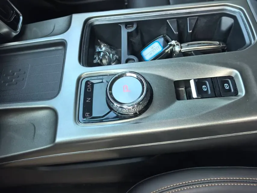 2022 Citroen C5 Aircross 1.8T 211HP L4 8AT,autocango,china used car exporter,china ev exporter,chinese used car exporter,chinese used ev exporter