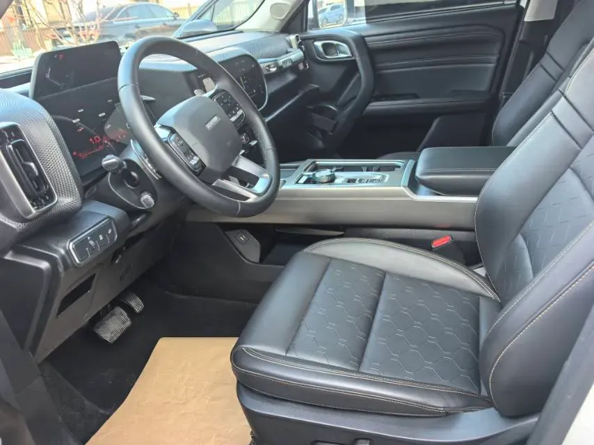 2022 Citroen C5 Aircross 1.8T 211HP L4 8AT,autocango,china used car exporter,china ev exporter,chinese used car exporter,chinese used ev exporter