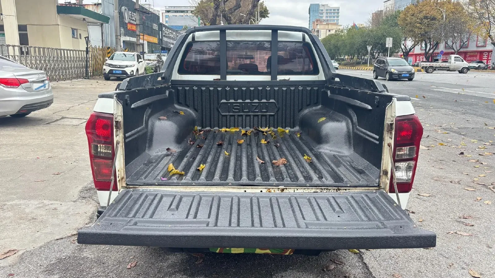 2019 Isuzu LingTuo 2.5T 129HP L4 6MT,autocango,china used car exporter,china ev exporter,chinese used car exporter,chinese used ev exporter