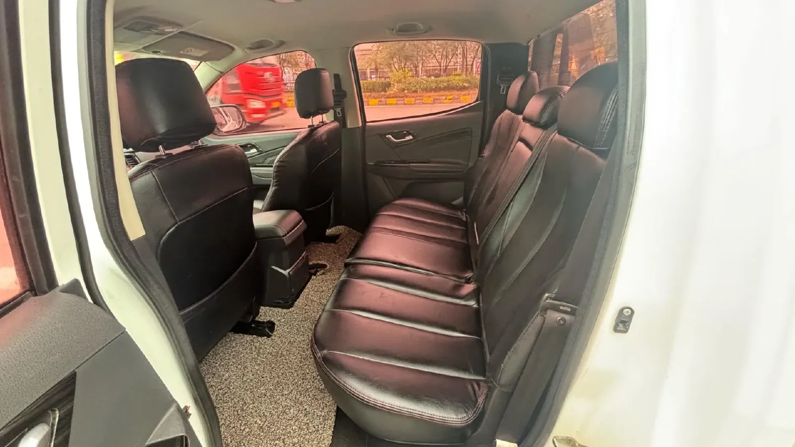 2019 Isuzu LingTuo 2.5T 129HP L4 6MT,autocango,china used car exporter,china ev exporter,chinese used car exporter,chinese used ev exporter