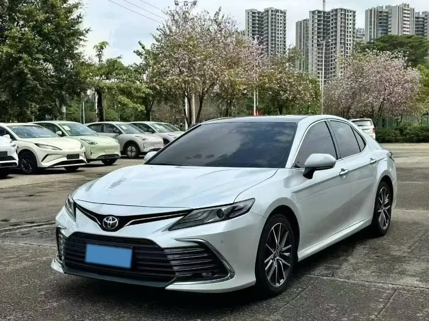 2021 Toyota Camry 2.5L 209HP L4 8AT,autocango,china used car exporter,china ev exporter,chinese used car exporter,chinese used ev exporter