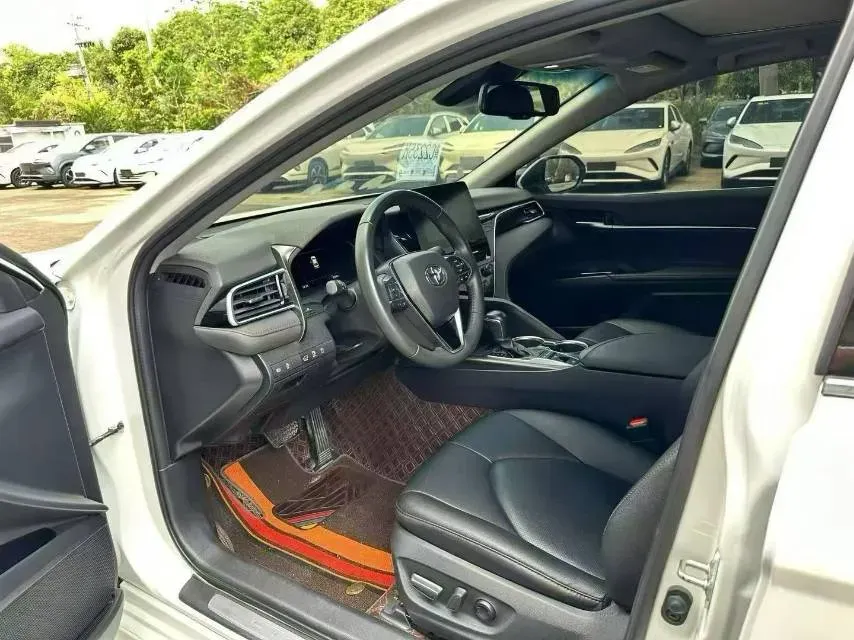2021 Toyota Camry 2.5L 209HP L4 8AT,autocango,china used car exporter,china ev exporter,chinese used car exporter,chinese used ev exporter