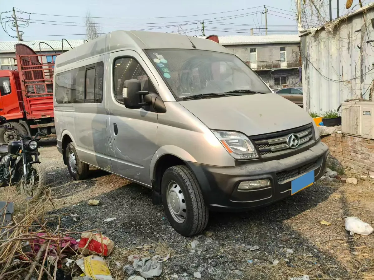 2018 MAXUS XinTu V80 2.5T 136HP L4 6MT,autocango,china used car exporter,china ev exporter,chinese used car exporter,chinese used ev exporter