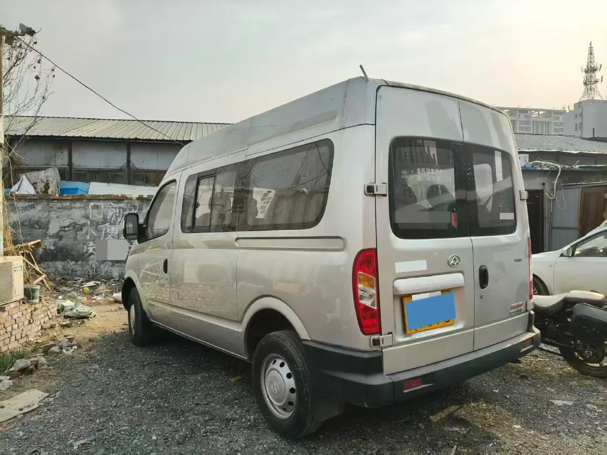 2018 MAXUS XinTu V80 2.5T 136HP L4 6MT,autocango,china used car exporter,china ev exporter,chinese used car exporter,chinese used ev exporter