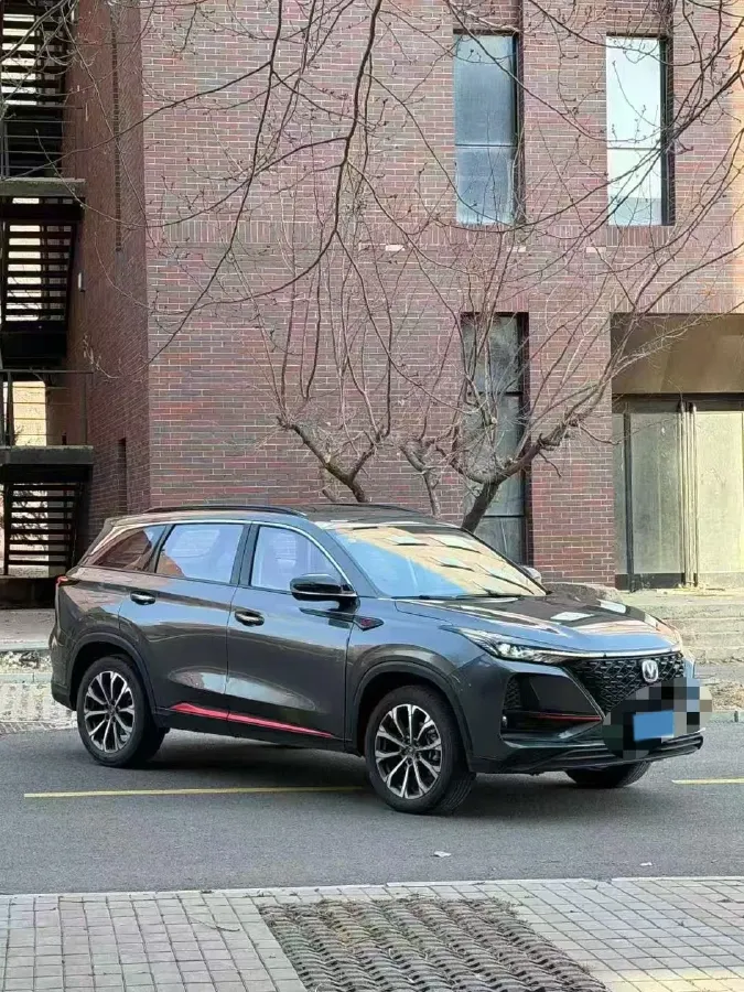 2022 ChangAn CS75 Plus 2.0T 233HP L4 8AT,autocango,china used car exporter,china ev exporter,chinese used car exporter,chinese used ev exporter