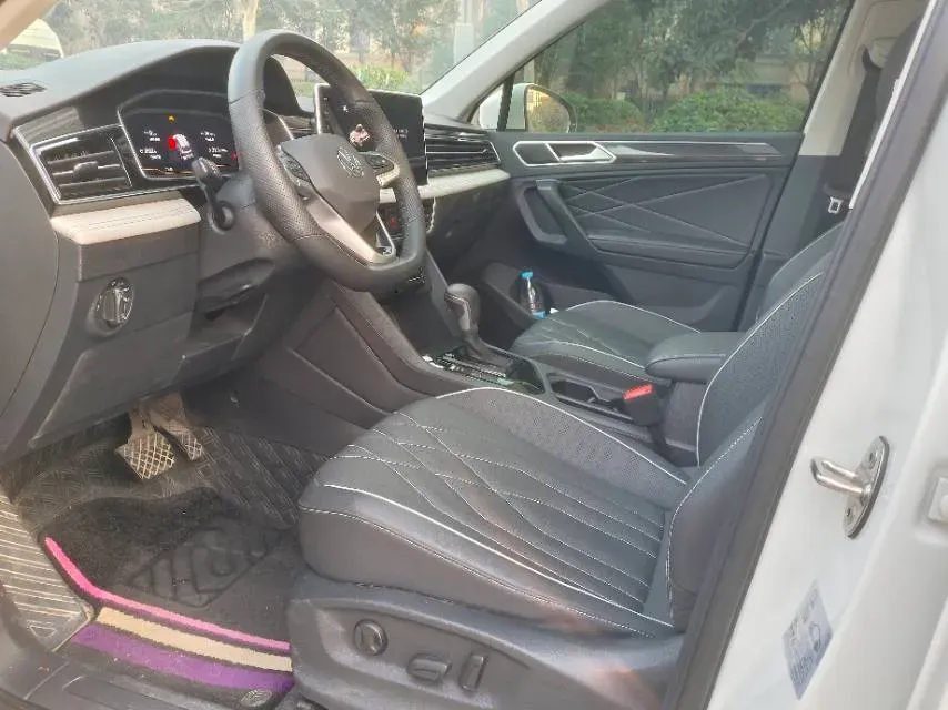 2023 Volkswagen Tiguan L 1.5T 160HP L4 7DCT,autocango,china used car exporter,china ev exporter,chinese used car exporter,chinese used ev exporter