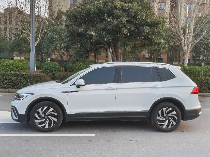 2023 Volkswagen Tiguan L 1.5T 160HP L4 7DCT,autocango,china used car exporter,china ev exporter,chinese used car exporter,chinese used ev exporter