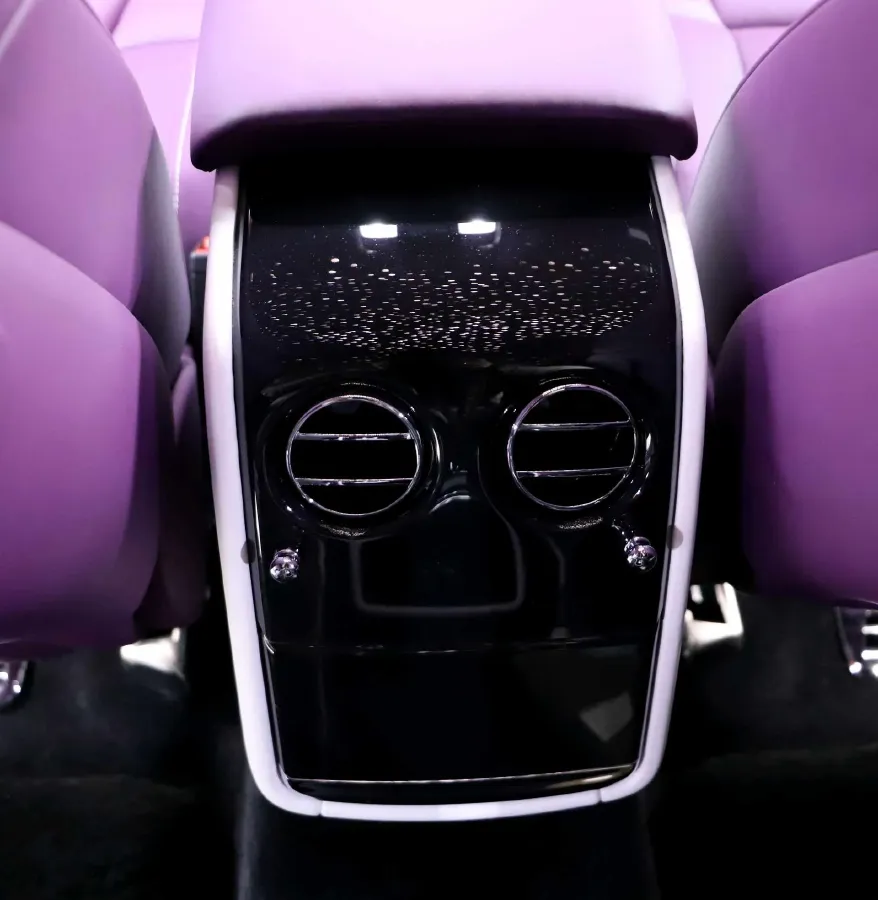 2018 Rolls-Royce Phantom 6.7T 571HP V12 8AT,autocango,china used car exporter,china ev exporter,chinese used car exporter,chinese used ev exporter