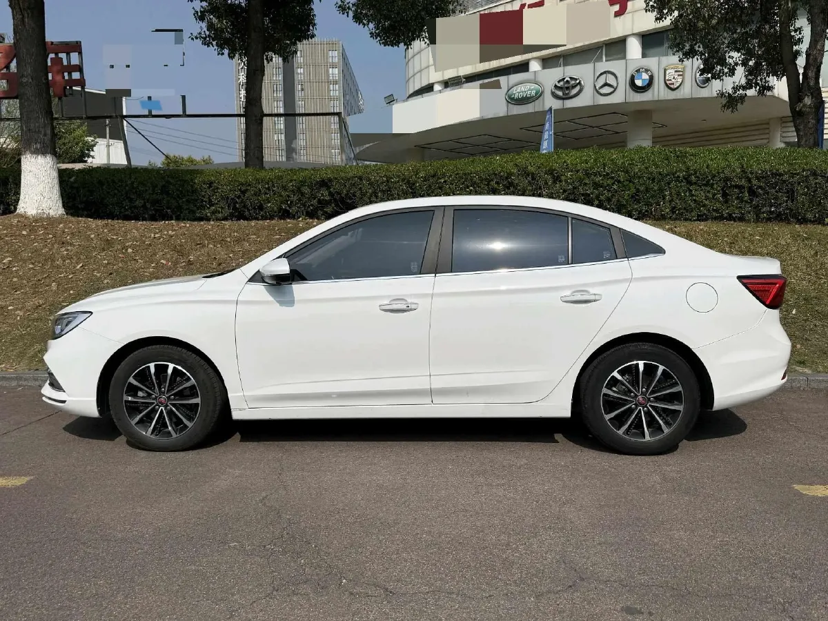 2020 Roewe i5 1.5L 120HP L4 CVT,autocango,china used car exporter,china ev exporter,chinese used car exporter,chinese used ev exporter