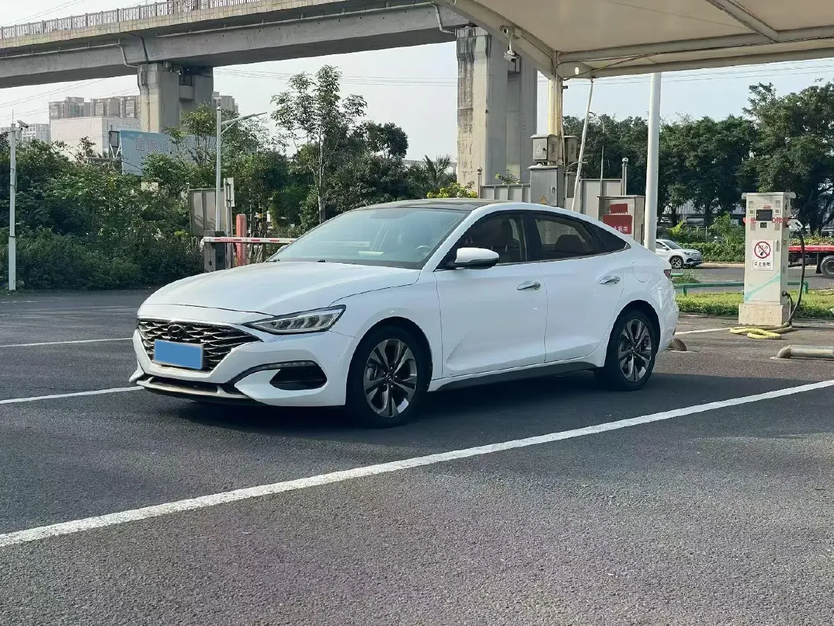 2019 Hyundai La Festa 1.6T 204HP L4 7DCT,autocango,china used car exporter,china ev exporter,chinese used car exporter,chinese used ev exporter