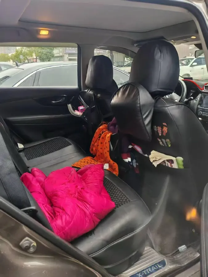 2021 Nissan X-Trail 2.0L 151HP L4 CVT,autocango,china used car exporter,china ev exporter,chinese used car exporter,chinese used ev exporter