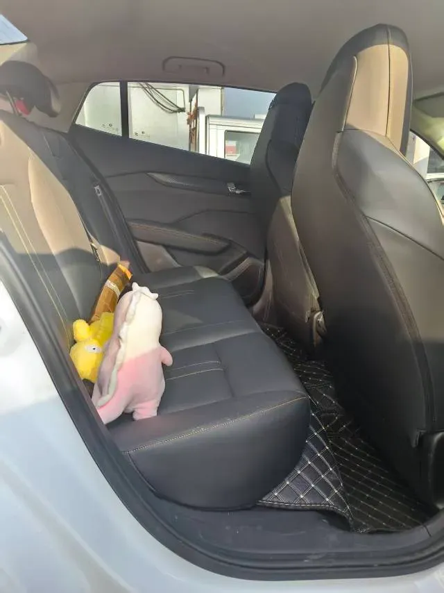 2024 DongFeng Aeolus YiXuan 1.5L 125HP L4 6DCT,autocango,china used car exporter,china ev exporter,chinese used car exporter,chinese used ev exporter