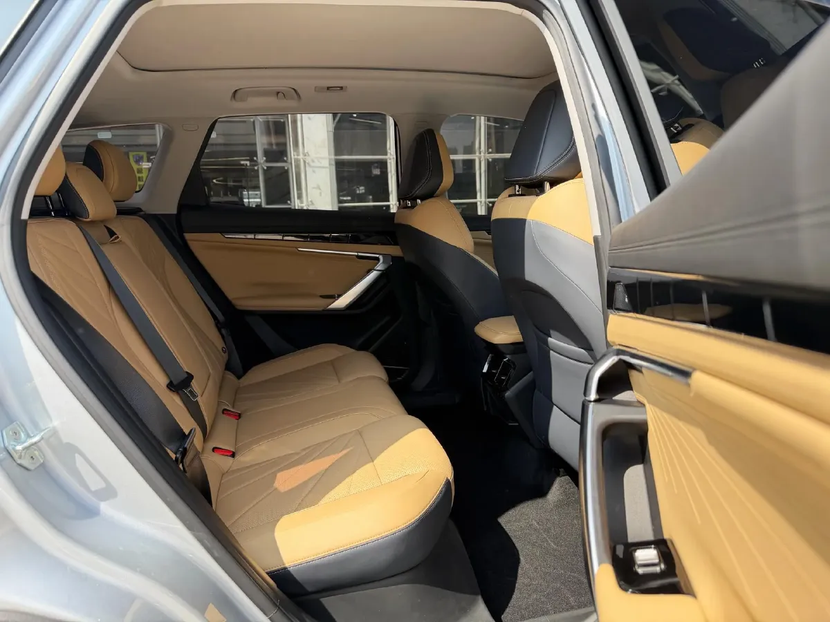 2024 Geely StarRay 1.5T 181HP L4 7DCT,autocango,china used car exporter,china ev exporter,chinese used car exporter,chinese used ev exporter