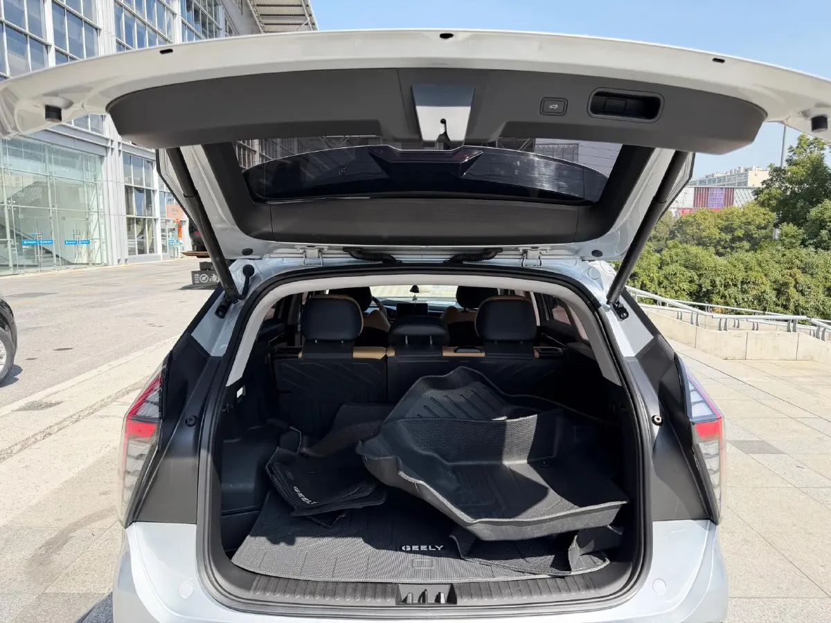 2024 Geely StarRay 1.5T 181HP L4 7DCT,autocango,china used car exporter,china ev exporter,chinese used car exporter,chinese used ev exporter