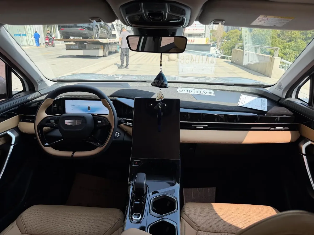 2024 Geely StarRay 1.5T 181HP L4 7DCT,autocango,china used car exporter,china ev exporter,chinese used car exporter,chinese used ev exporter