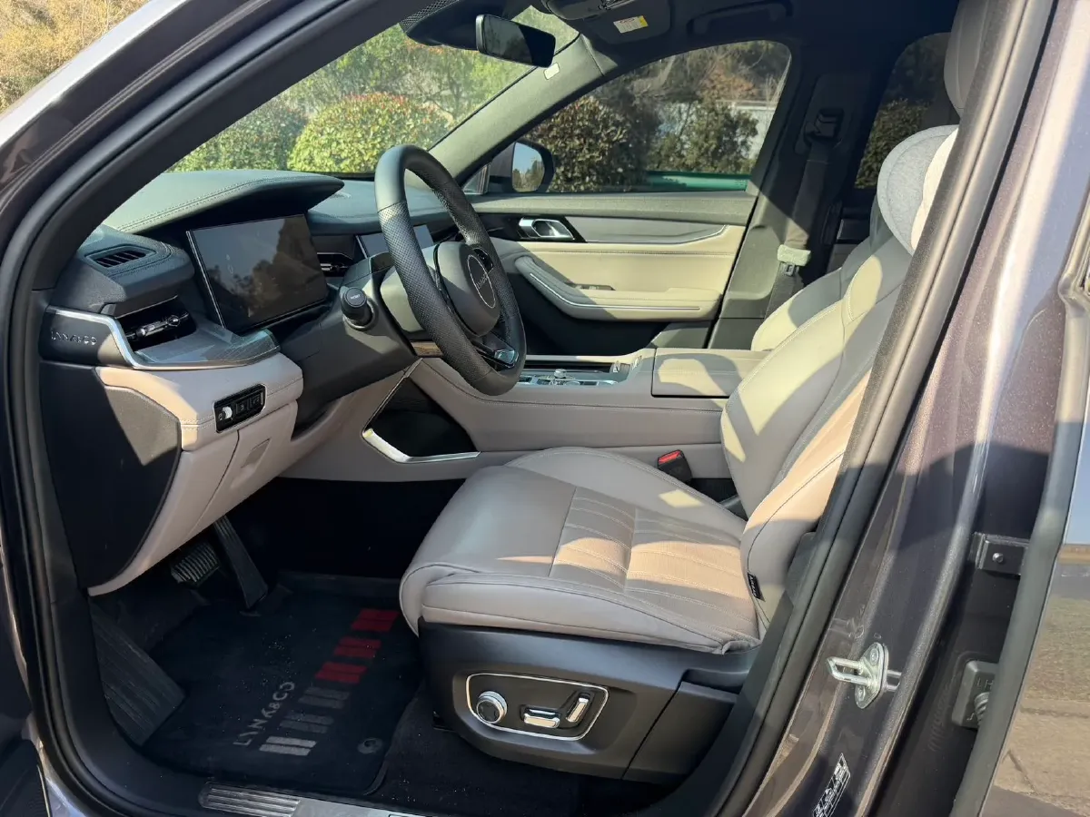 2023 LYNK&CO 09 EM-P 2.0T 254HP L4 3DHT PHEV 40.1KWH,autocango,china used car exporter,china ev exporter,chinese used car exporter,chinese used ev exporter