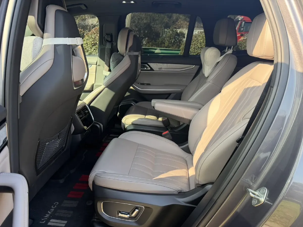 2023 LYNK&CO 09 EM-P 2.0T 254HP L4 3DHT PHEV 40.1KWH,autocango,china used car exporter,china ev exporter,chinese used car exporter,chinese used ev exporter