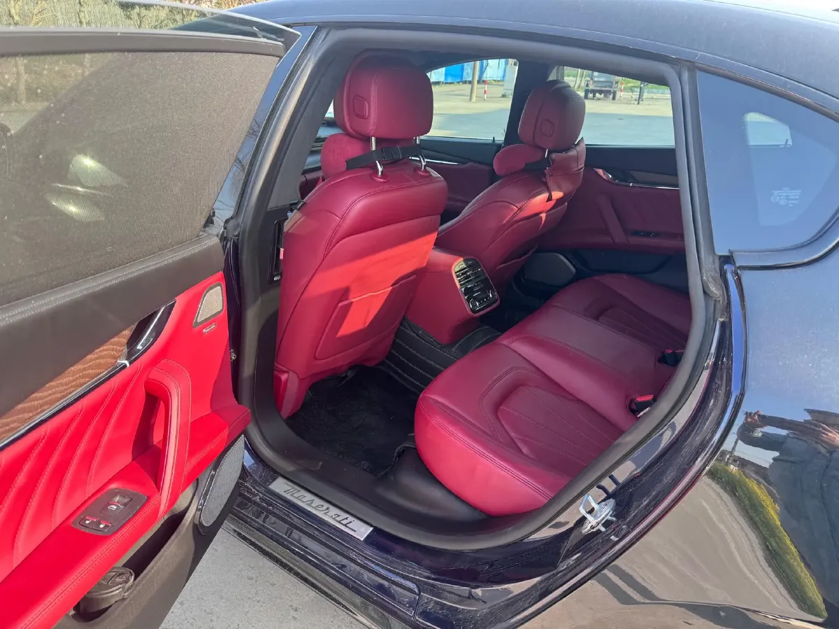 2021 Maserati Quattroporte 3.0T 350HP V6 8AT,autocango,china used car exporter,china ev exporter,chinese used car exporter,chinese used ev exporter