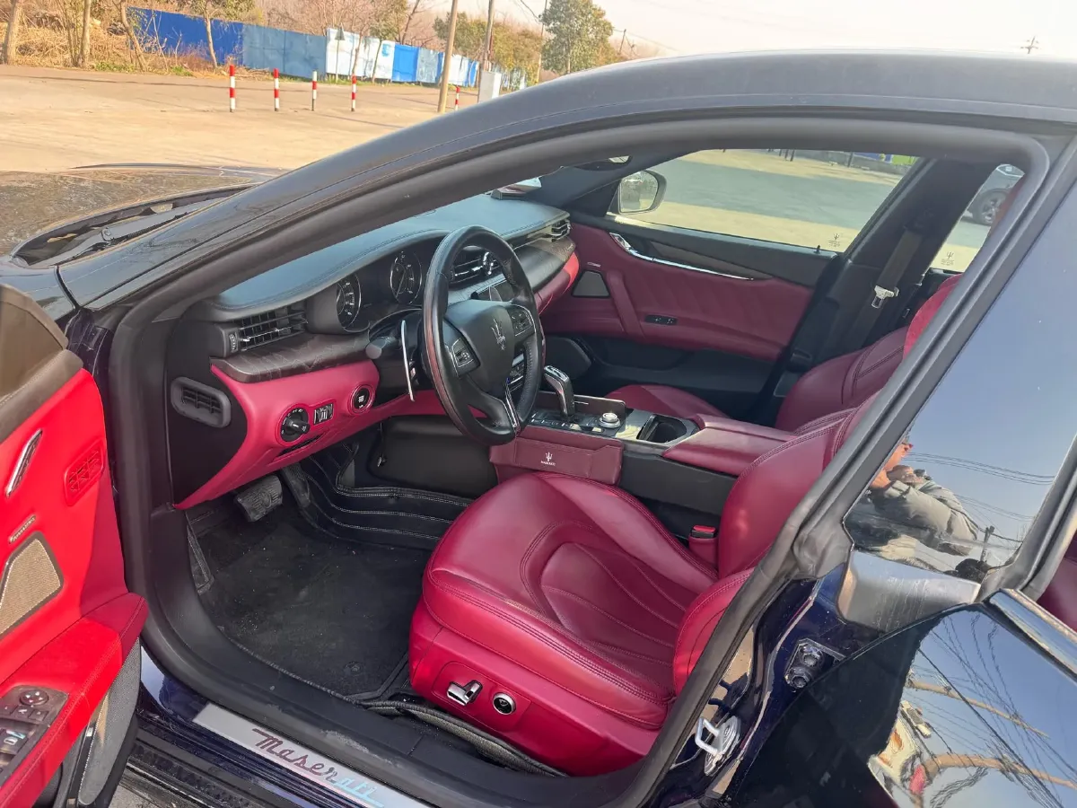 2021 Maserati Quattroporte 3.0T 350HP V6 8AT,autocango,china used car exporter,china ev exporter,chinese used car exporter,chinese used ev exporter