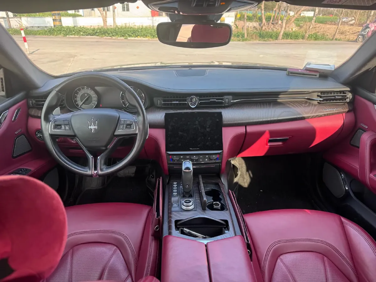 2021 Maserati Quattroporte 3.0T 350HP V6 8AT,autocango,china used car exporter,china ev exporter,chinese used car exporter,chinese used ev exporter