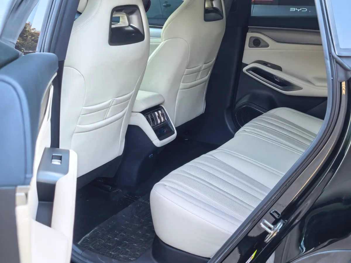 2024 BYD SongL EV BEV 71.8KWH,autocango,china used car exporter,china ev exporter,chinese used car exporter,chinese used ev exporter