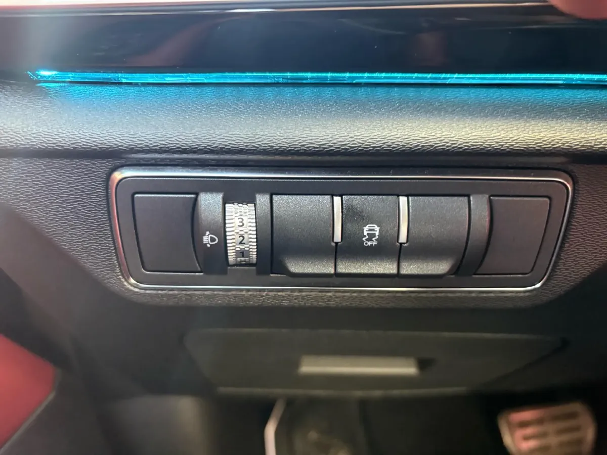 2024 Jetour X70 Plus 1.6T 197HP L4 7DCT,autocango,china used car exporter,china ev exporter,chinese used car exporter,chinese used ev exporter