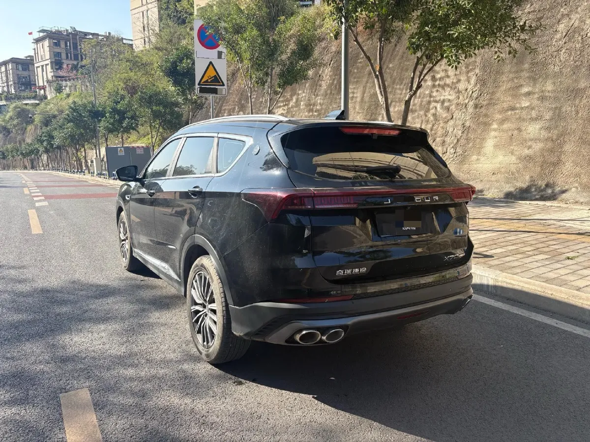 2024 Jetour X70 Plus 1.6T 197HP L4 7DCT,autocango,china used car exporter,china ev exporter,chinese used car exporter,chinese used ev exporter
