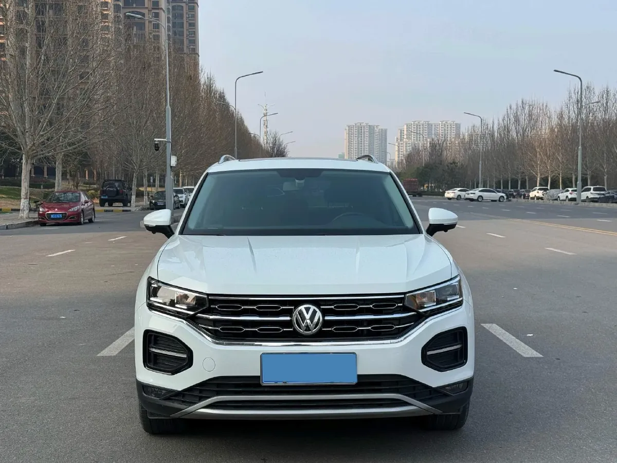 2019 Jeep Cherokee 2.0T 234HP L4 9AT,autocango,china used car exporter,china ev exporter,chinese used car exporter,chinese used ev exporter