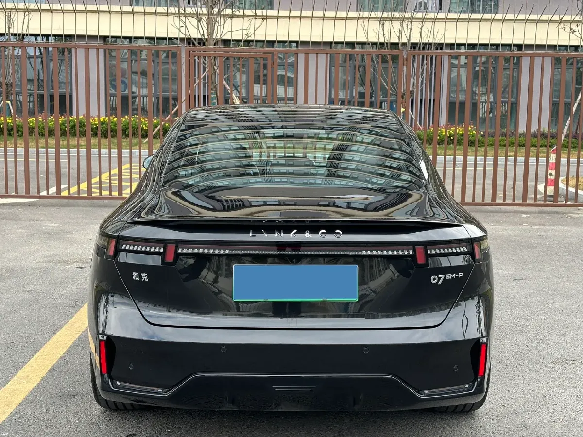 2024 LYNK&CO 07 EM-P 1.5T 163HP L4 3DHT PHEV 18.99KWH,autocango,china used car exporter,china ev exporter,chinese used car exporter,chinese used ev exporter