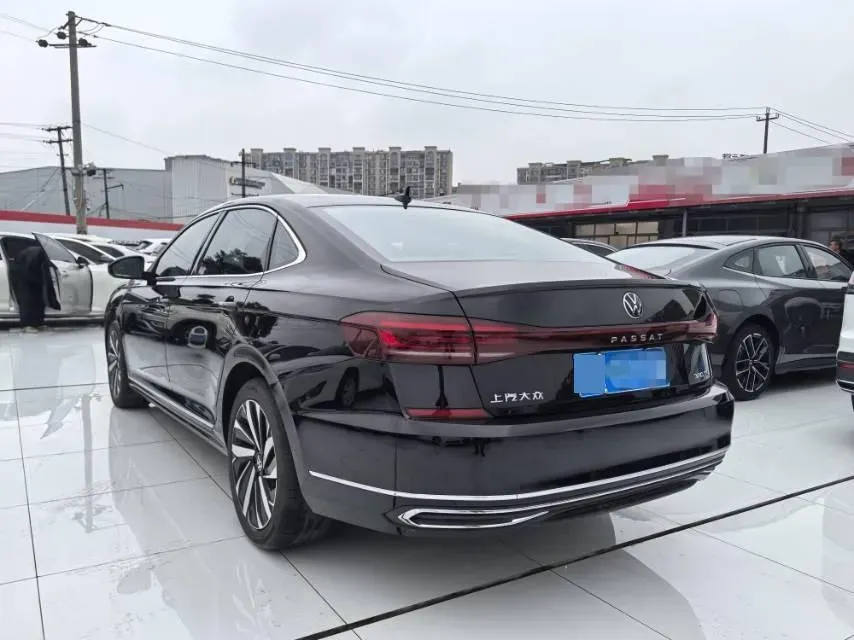 2024 Volkswagen Passat 2.0T 220HP L4 7DCT,autocango,china used car exporter,china ev exporter,chinese used car exporter,chinese used ev exporter
