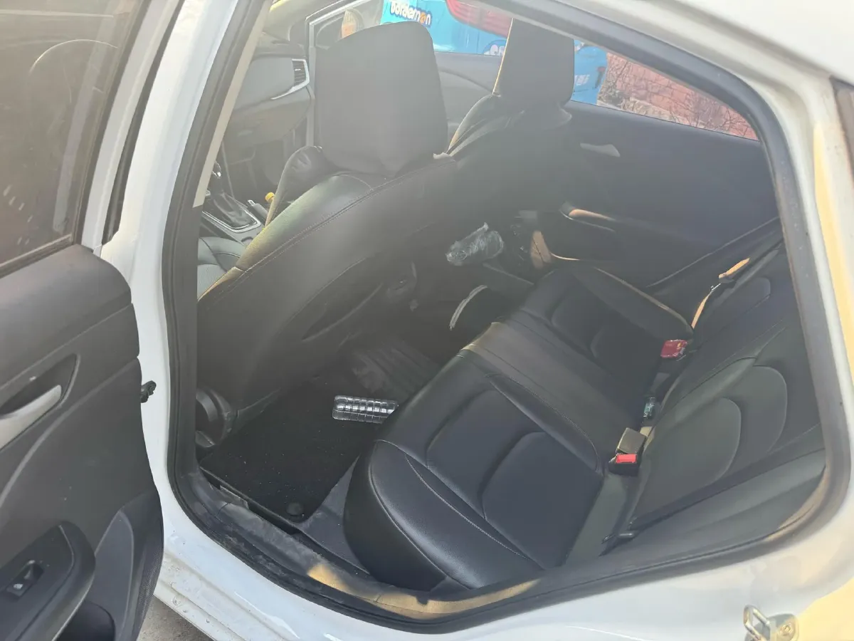 2020 Chevrolet Monza 1.0T 125HP L3 6DCT,autocango,china used car exporter,china ev exporter,chinese used car exporter,chinese used ev exporter