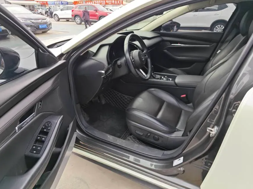 2021 Mazda 3 Axela 2.0L 158HP L4 6AT,autocango,china used car exporter,china ev exporter,chinese used car exporter,chinese used ev exporter