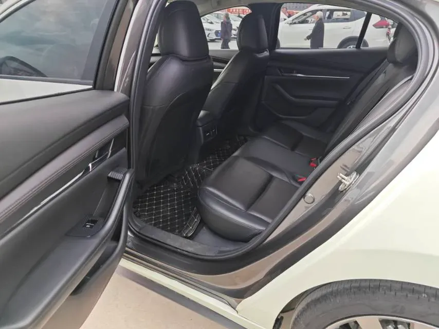 2021 Mazda 3 Axela 2.0L 158HP L4 6AT,autocango,china used car exporter,china ev exporter,chinese used car exporter,chinese used ev exporter
