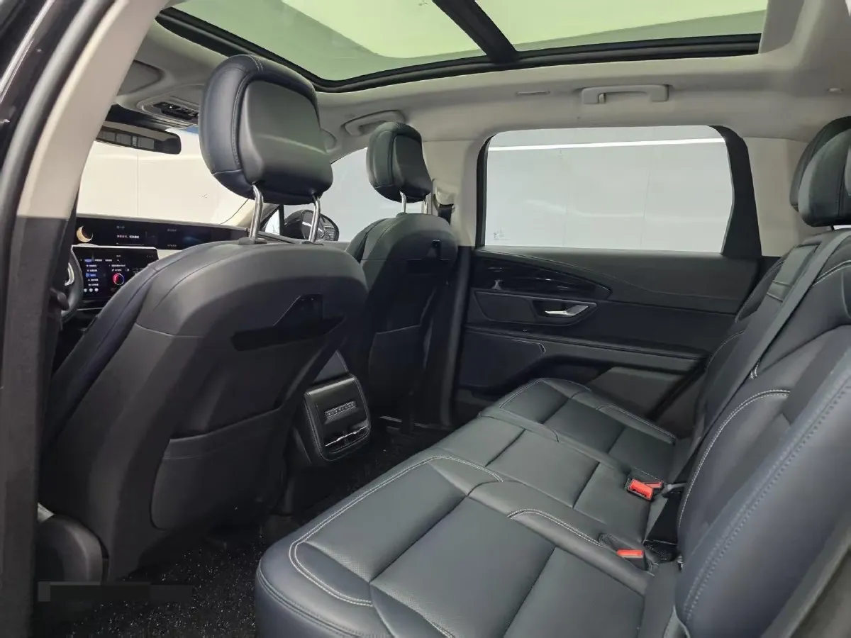 2023 Lincoln Nautilus 2.0T 261HP L4 8AT,autocango,china used car exporter,china ev exporter,chinese used car exporter,chinese used ev exporter