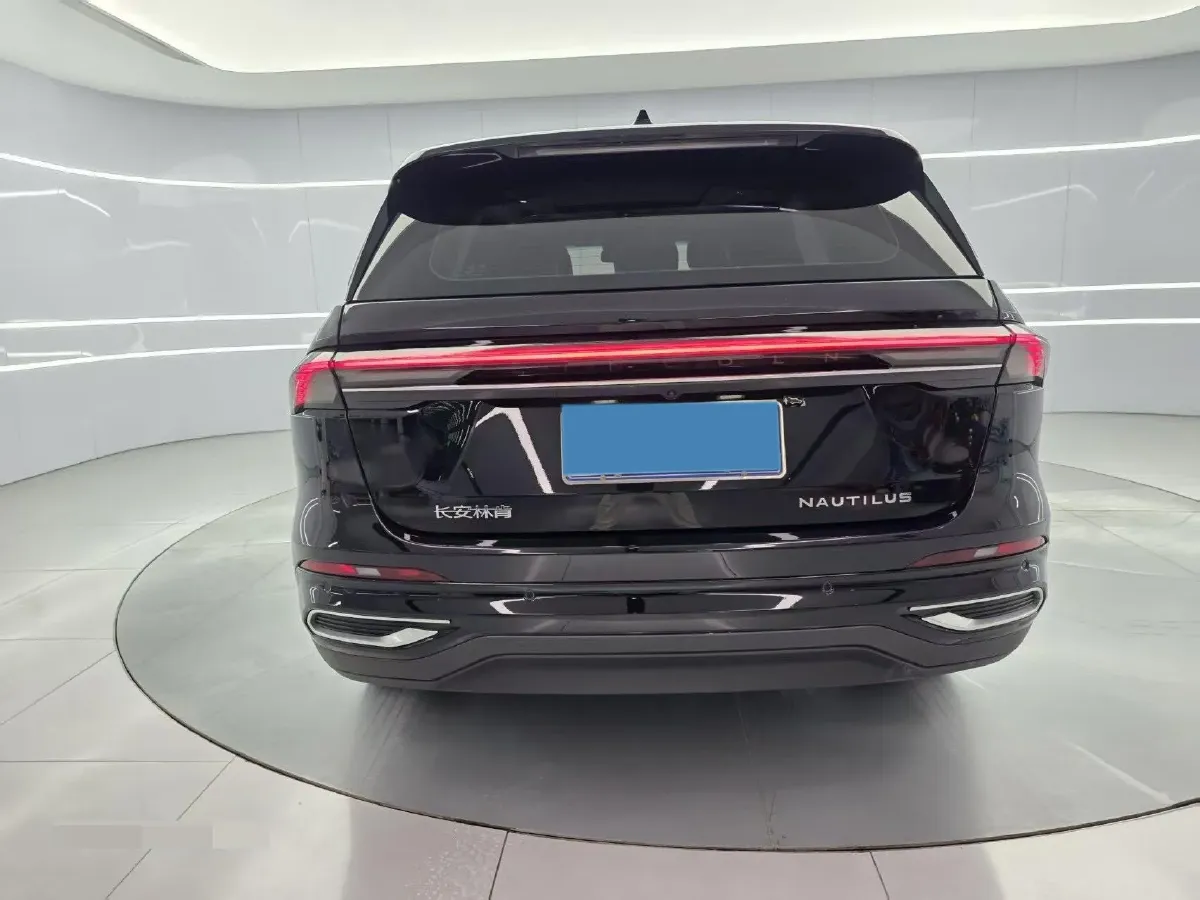 2023 Lincoln Nautilus 2.0T 261HP L4 8AT,autocango,china used car exporter,china ev exporter,chinese used car exporter,chinese used ev exporter