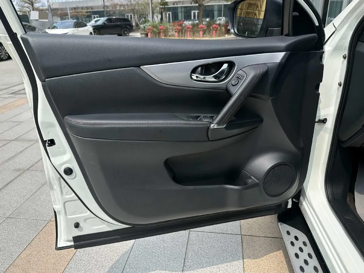 2022 Nissan Qashqai 2.0L 151HP L4 CVT,autocango,china used car exporter,china ev exporter,chinese used car exporter,chinese used ev exporter