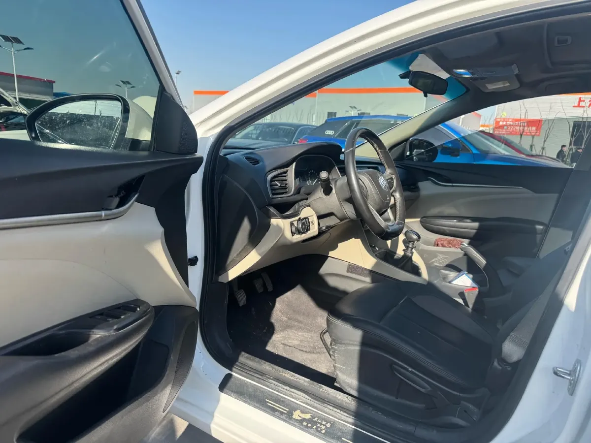 2019 Buick Excelle 1.0T 125HP L3 6MT,autocango,china used car exporter,china ev exporter,chinese used car exporter,chinese used ev exporter