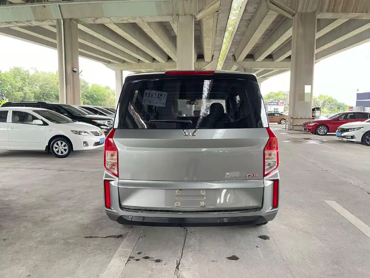 2019 Venucia M50V 1.5L 112HP L4 5MT,autocango,china used car exporter,china ev exporter,chinese used car exporter,chinese used ev exporter