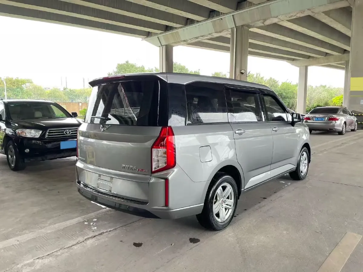 2019 Venucia M50V 1.5L 112HP L4 5MT,autocango,china used car exporter,china ev exporter,chinese used car exporter,chinese used ev exporter