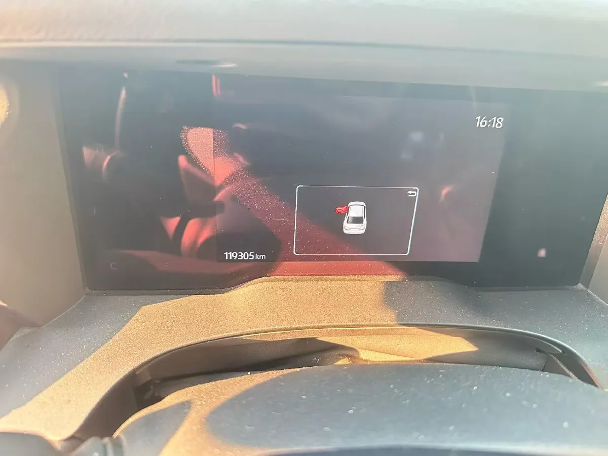 2024 Toyota Camry 2.0L 152HP L4 E-CVT Hybrid,autocango,china used car exporter,china ev exporter,chinese used car exporter,chinese used ev exporter