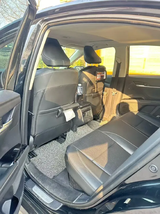 2024 Toyota Camry 2.0L 152HP L4 E-CVT Hybrid,autocango,china used car exporter,china ev exporter,chinese used car exporter,chinese used ev exporter