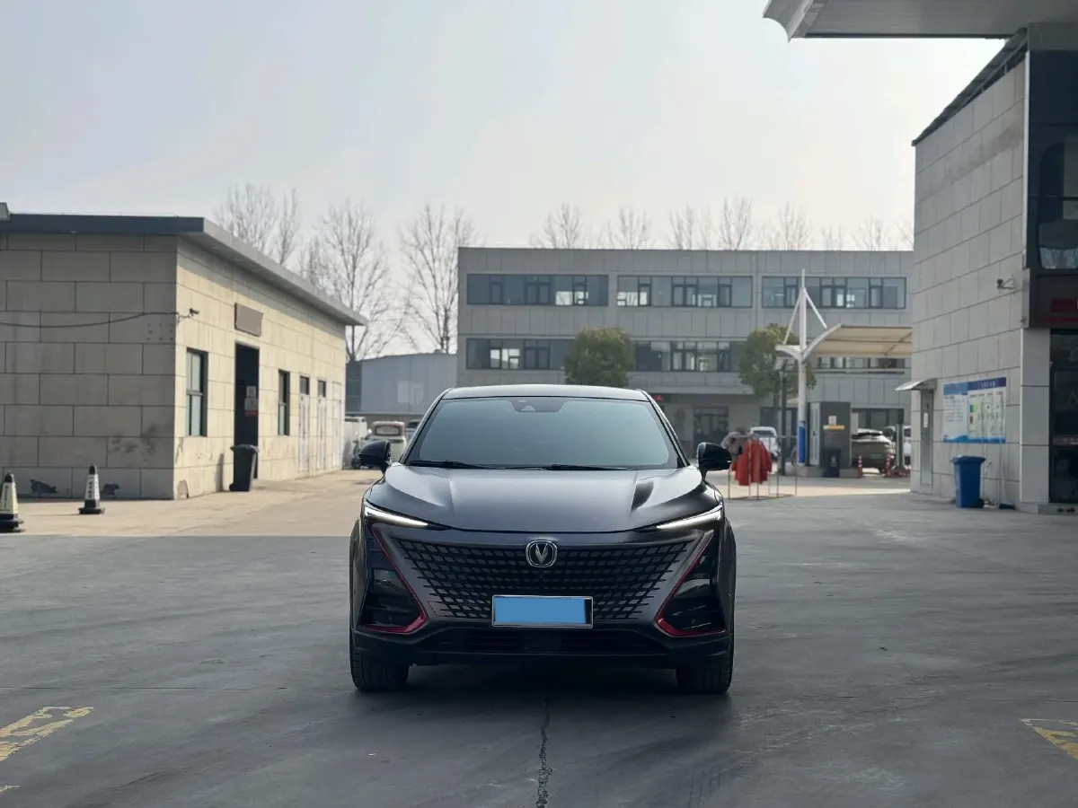 2020 ChangAn UNI-T 1.5T 180HP L4 7DCT,autocango,china used car exporter,china ev exporter,chinese used car exporter,chinese used ev exporter